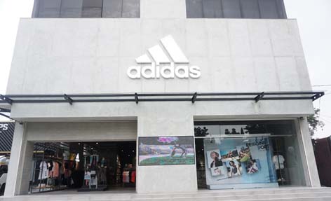 Adidas Store Surapati 61 Bandung